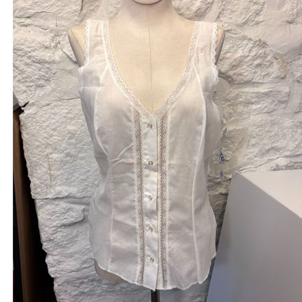 Vintage 80s Lorraine White Lace Button Camisole NWT USA Size 34 Bridal Feminine